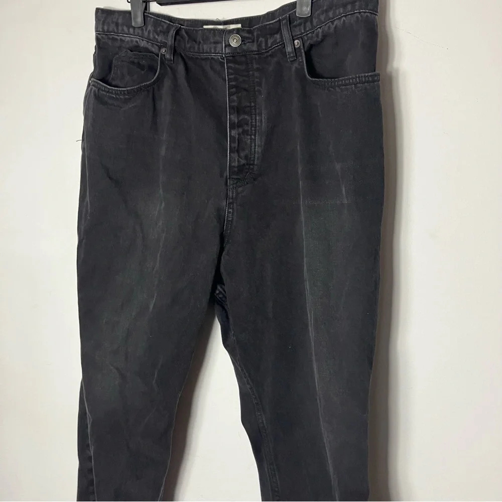 High-Waist Straight Leg Black Jeans - Picture 6 of 10
